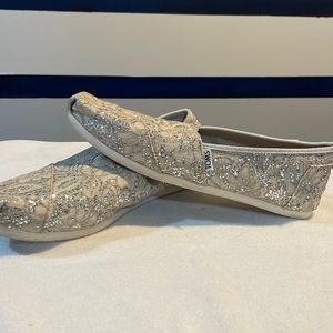 Like new Toms !